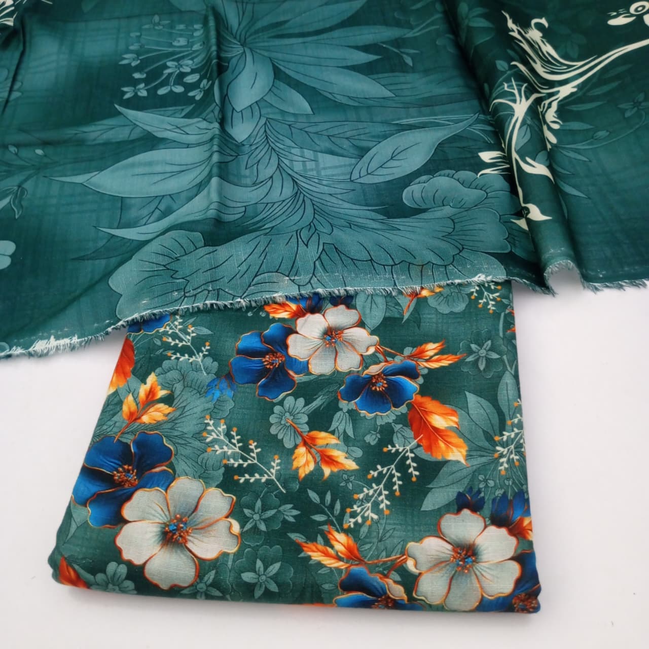 3 Piece Unstitched Khaddar Suit for Women, Premium Khaddar - Image 3