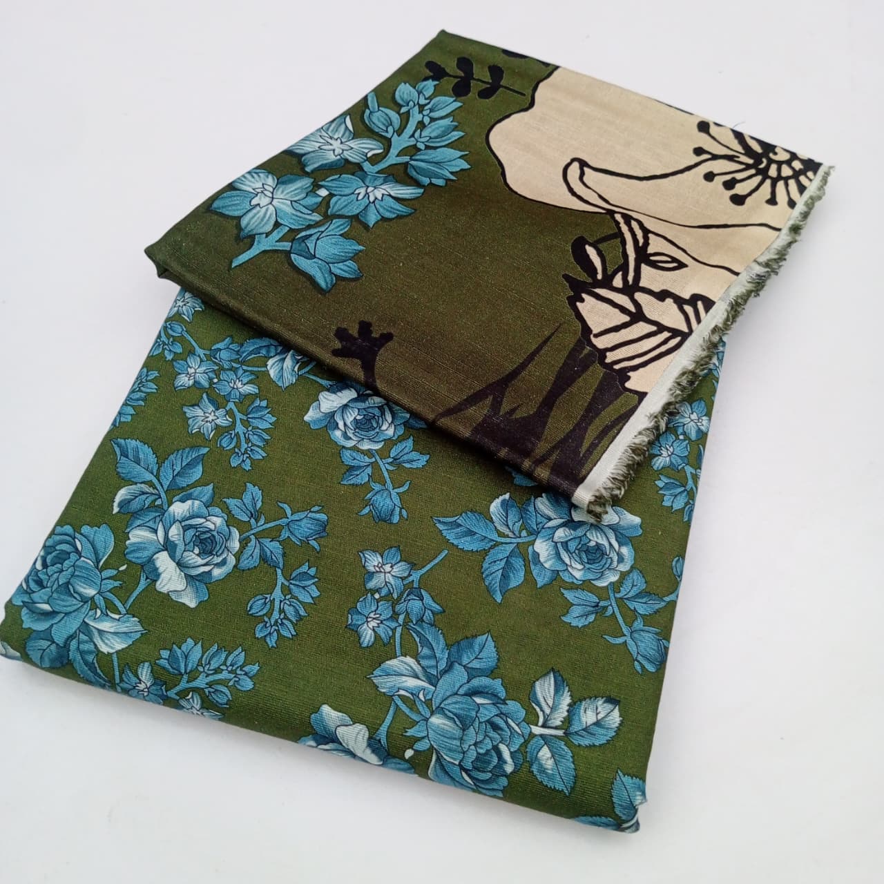 3 Piece Unstitched Khaddar Suit for Women, Premium Khaddar - Image 3