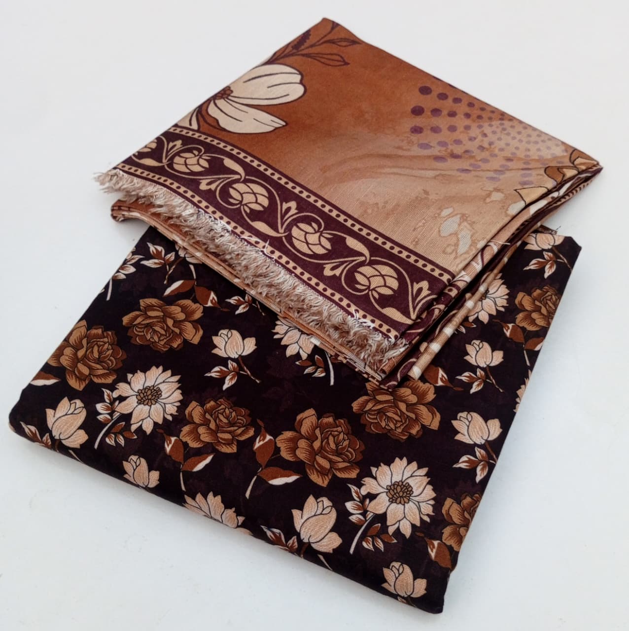 3 Piece Unstitched Khaddar Suit for Women, Premium Khaddar - Image 4