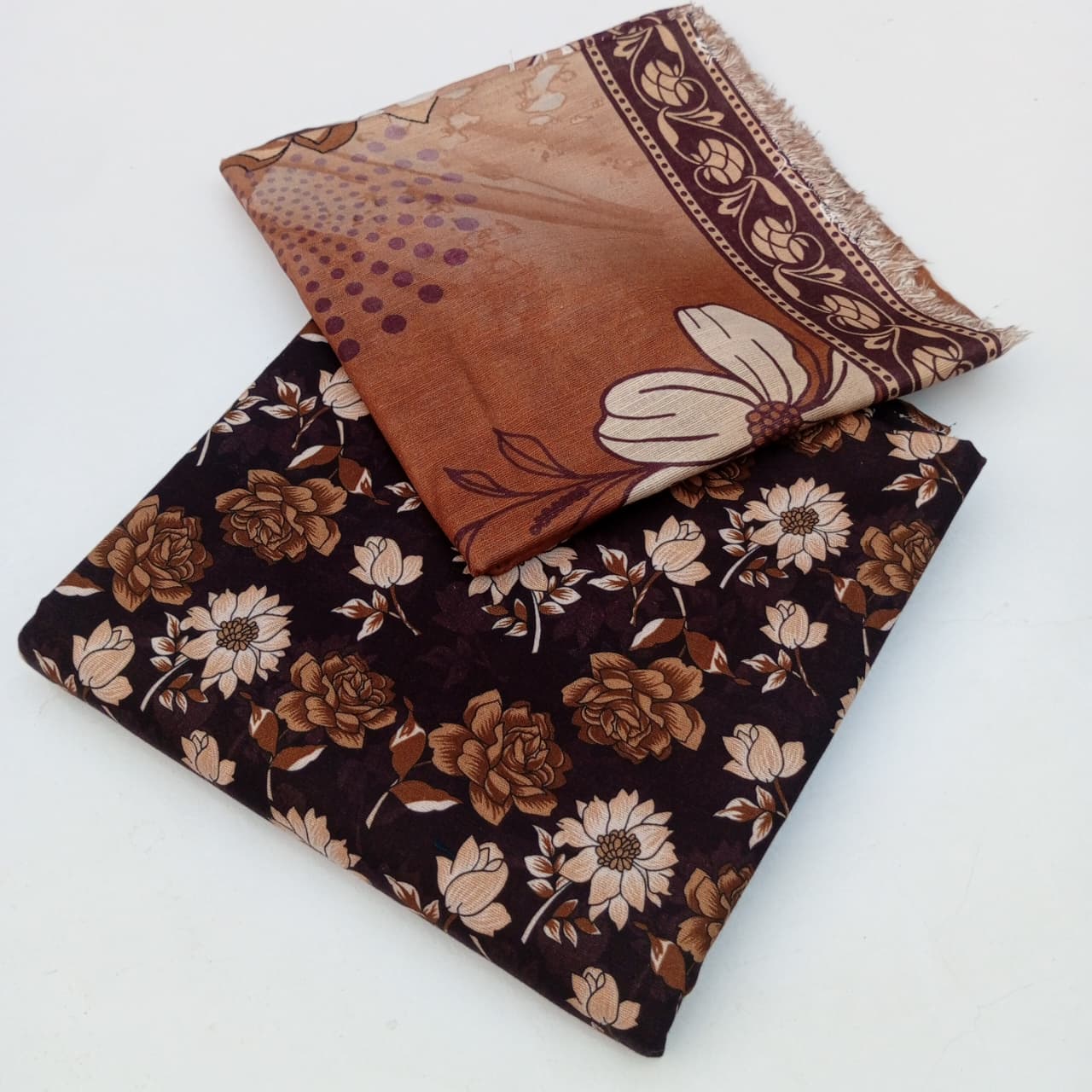 3 Piece Unstitched Khaddar Suit for Women, Premium Khaddar - Image 2